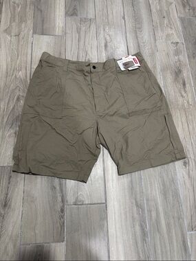 WRANGLER NWT Men’s Outdoor Seneca Short Size 42
